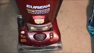 Eureka The Boss SmartVac (4870) Upright Vacuum