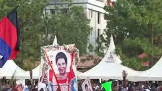 Lira P7 hot by Aron Young comedy