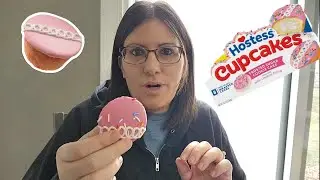 NEW Hostess Frosted Sugar Cookie Cupcakes! #tastetest #hostess #foodreview #food #hostess 