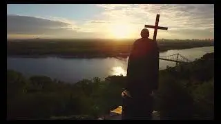 Kyiv&rsquo;s Autumn Nostalgia &ndash; Ukrainian indie song | Київ вайбовий трек про місто і осінь Autumn Kyiv 4K