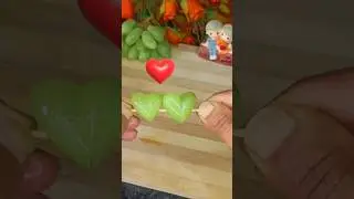 Grapes Decoration ideas 🤔 Heart Shape Grapes ❤️ Cutting Hack 🥰#shorts