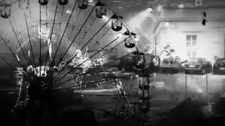 Delorentos - Everybody Else Gets Wet (Lyric Video)