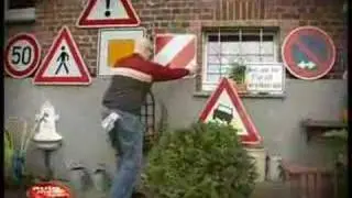 Schilderklau, die Ufos sind schuld!