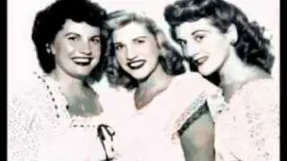Andrew Sisters - She Wore A Yellow Ribbon - 1949