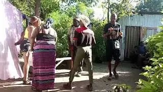 Vinn gade kijan ti matant kraze b&egrave;l f&ecirc;te bop&egrave;l gro mal t f&egrave; pou manman 