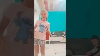 t&ocirc; feia kkkk