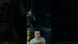 RUNNING SCARED | Dead Space | #short #shorts #deadspaceshort #horrorshorts #horrorgaming #stuffiedad