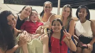 Amigo oculto do heitor (eu ganhei um baude do stichi cheio de doce!!!)