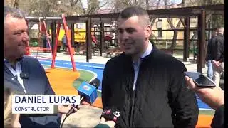 Atmosferă de poveste la noul loc de joacă din Parcul Cetate Deva - Stiri Antena Vest -