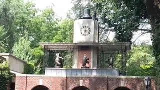En el reloj del zoo del Central Park - Sonaban las 14:30 del 29 de Julio, 2014