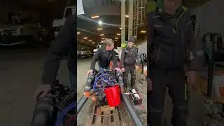 Die (Schwarze Macht?😂) Never! Wir finden jeden Fehler! 