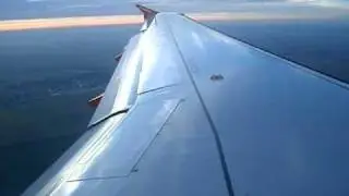 easyjet A319, flaps and undercarriage down arriving into Paris CDG