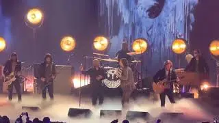 Darius Rucker and The Black Crows-CMT Music Awards April-2-2023