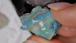 86.7 cts Rough Opal Parcel  Lightning Ridge -Mine Run