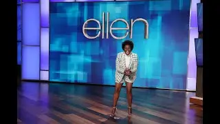 Leslie Jones Gives Relationship & Career Advice to Audience Members