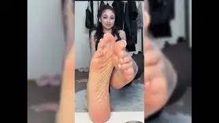 Latina Pretty Feet Pretty Soles #ebony #toes #feet 