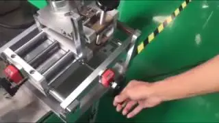 How to operate automatic labeling machine for tapered bottles jars