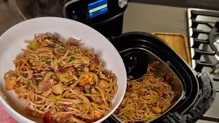 Bami wokken met het 2-in-1 Stoom en Roerbakset HD9960/00 Accessoire voor Philips Airfryer Combi XXL