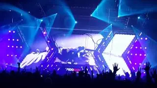 Live 2015 Hardwell - Birds Fly Vs. Spaceman Vs. Rocket (Hardwell Mashup) 27.02.2015