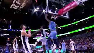 Jaren Jackson Jr. dunks on Jonathan Isaac