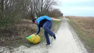 Ben De Ruiter - Op een terrasje. (Offici&euml;le Videoclip)
