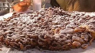 World's biggest funnel cake