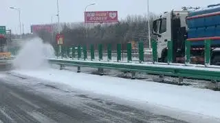 removal machinery and equipmentSelf-powered snowplow truck installed snowplow brush road snow