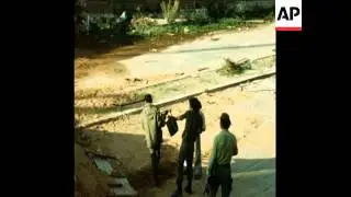 SYND 13 11 76 FIGHTING BEGINS AGAIN IN BEIRUT