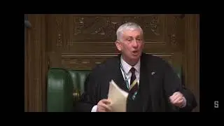 Never clap in the House of commons (Primeminister Questions with Boris Johnson)