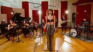 ROSAWAY - Blue Skies live at the Abbey Road Institute Paris. (Official video)