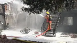 An Amazing Apartment Complex Fire Watch Las Vegas Fire Battle the Flames