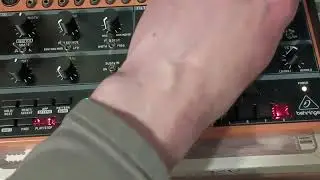 Crave Bass sequence w Flanger