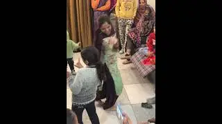 Ari vo to peeth fer k soga 😱 #dance