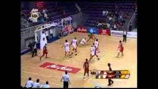 Jarrid Famous drops Jonathan Smith and Hit a Jumper