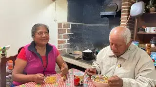 Con las lluvias se antoja un caldito bien calientito