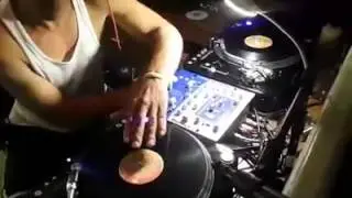 Audio technica Lp 1240 Dj turntables.