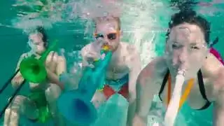 Skatapult - Unendliche Wasserrutsche (Offizielles Musikvideo)