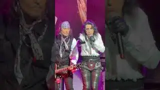 Johnny Depp & @AliceCooper  Rocking New York w/ @HollywoodVampires