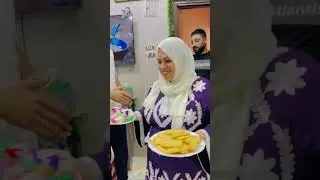 اسوء رد فعل من الابناء تجاة امهم اول ايام العيد لكن رد فعل السلايف لا يصدق