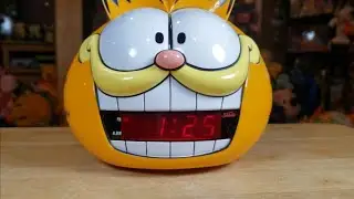 Vintage 1993 Garfield Alarm Clock & Alarm. 80s & 90's toys Collectible 🔥