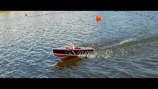 RC CLASSIC VINTAGE RUNABOUT