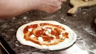 90 Second Pizza &mdash; Uncut &mdash; с основателем Roccbox Томом Гозни (полная версия)