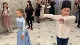 MİNİK &Ccedil;ERKESLER HARİKA DANS  ! | CİRCASSİAN WEDDİNG   - Circassian Dance Group  - Circassians
