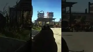 Trying to learn customs with a friend that&rsquo;s never played Tarkov Is very interesting 😂