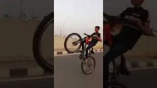 Cycle wheel #shortvideo #stunt #germanwheel #bicyclewheel #subscribe #cyclestunt