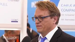 Rundsteckverbinder Y-Circ von Yamaichi Electronics, ROTE COUCH EXPRESS, SPS IPC Drives 2017