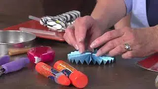 Make a party banner on Make It Artsy with Joe Rotella (309-2)