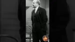 Ленин спорит с кулаком #shorts