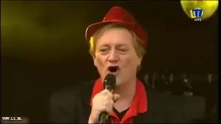de 11 van Tricht met Marianne Anfang, monique Beckers, Barbara de Jong, Carol Crutzen-Anfang,