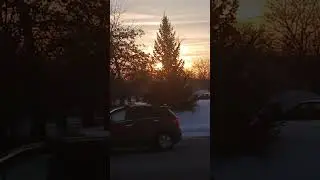 THE SUN AND THE MOON.  IN ST PAUL MINNESOTA. EL SOL Y LA LUNA